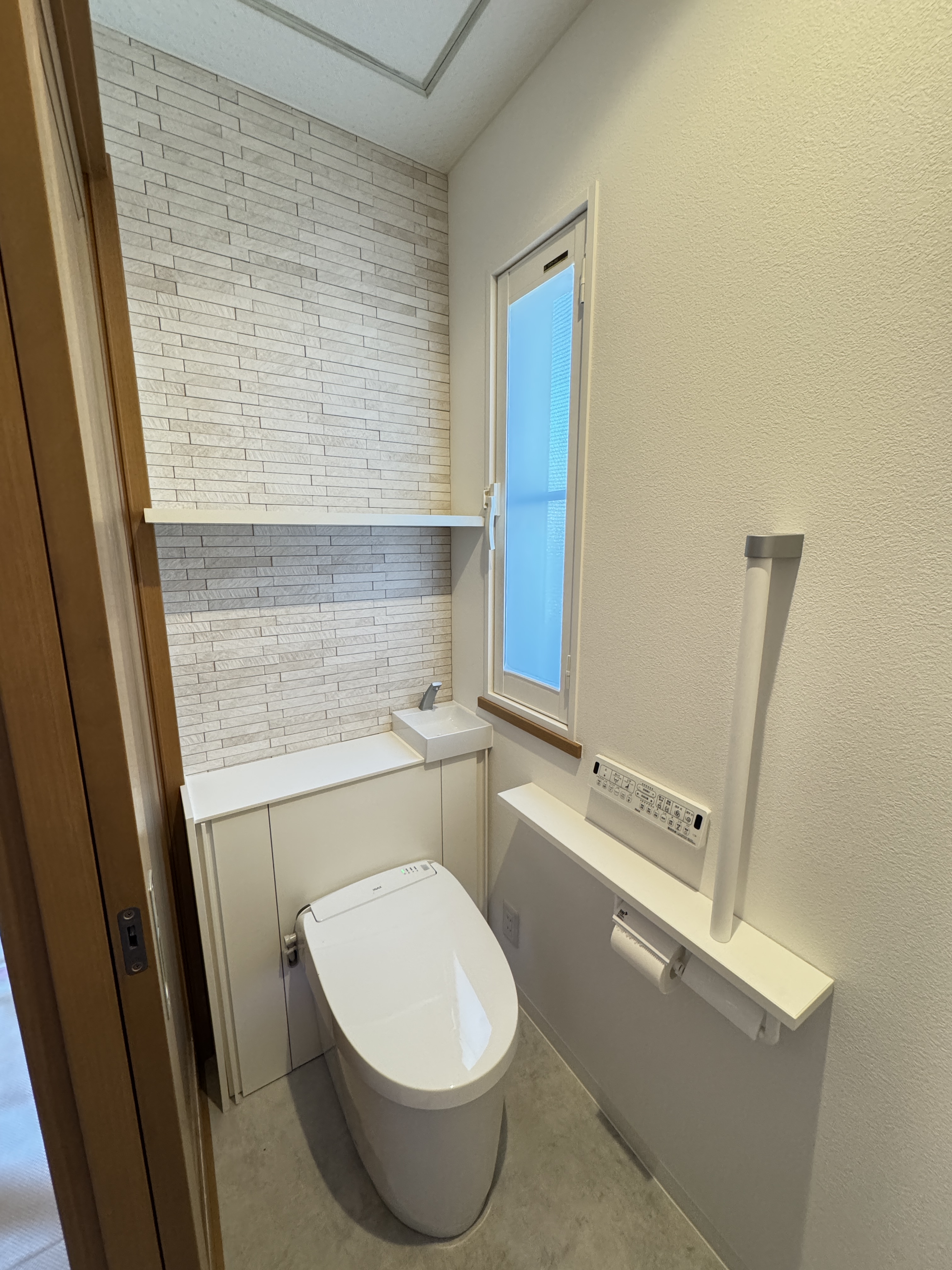 収納付きトイレリフォーム・ゲスト手洗い設置しました！