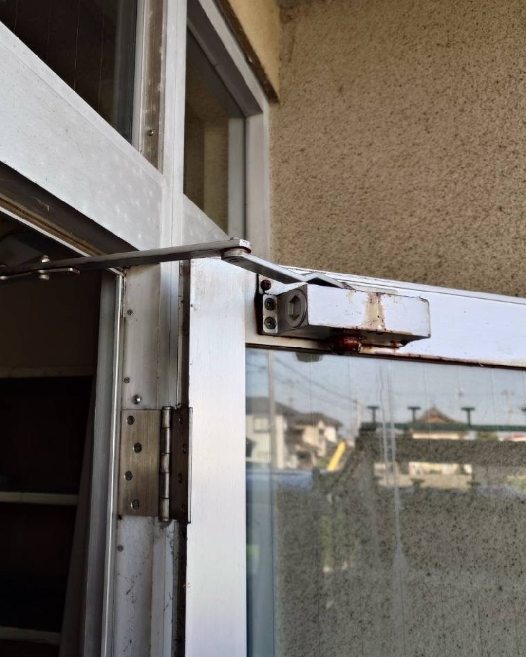 ドアクローザーの交換時期っていつ？